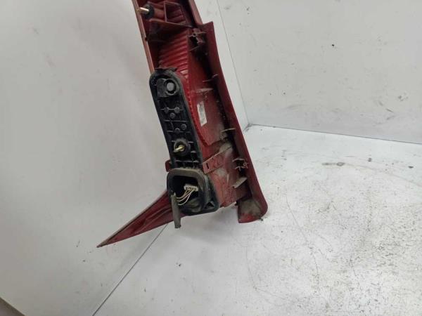 FEU ARRIERE DROIT PEUGEOT 206 SW - Vue 2